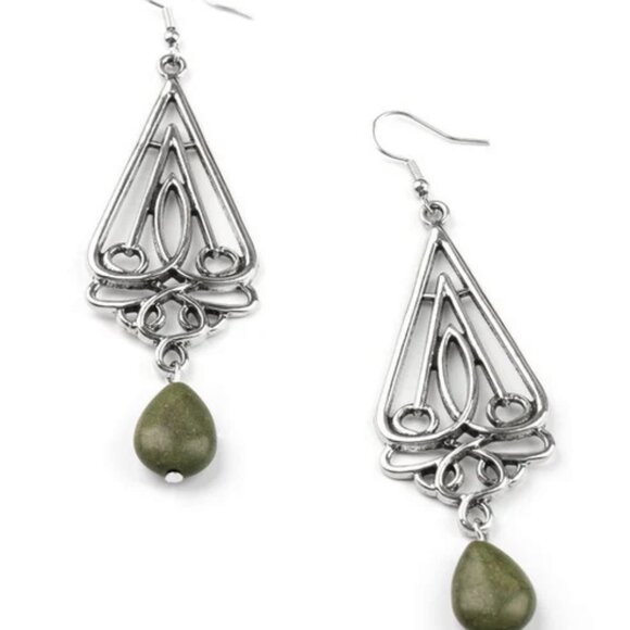 Paparazzi Jewelry - Transcendent Trendsetter - Green Earrings - Vintage - Picture 2 of 4